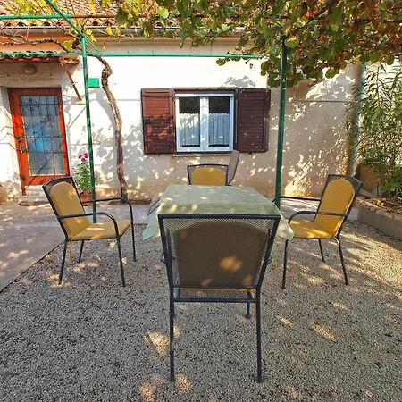 Holiday home Fuer 4 Personen Ca 56 Qm In Pula, Istrien Istrische Riviera